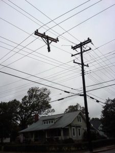 A snapped power pole at the intersection of 6th Street S. and Taylor Street in the Barcroft neighborhood (courtesy photo)