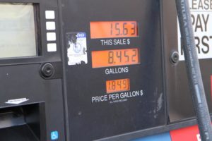 Cheap gas promotion on Columbia Pike