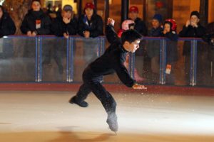 Chanukah on Ice 2012 at Pentagon Row