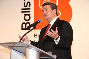 Led Leonsis speaks at a Ballston BID launch event