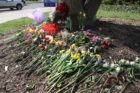 Makeshift memorial at fatal crash site in Rosslyn