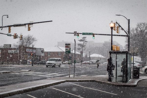 Snow at the corner of Glebe and Pershing at 10:00 a.m. (Flickr pool photo by Ddimic)