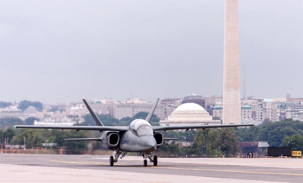 Fighter jet lands at Reagan National for trade show (photo via Textron AirLand)