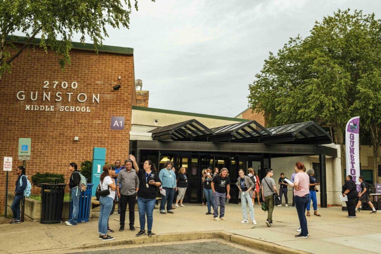APS students head back to school amid new focus on literacy and student ...