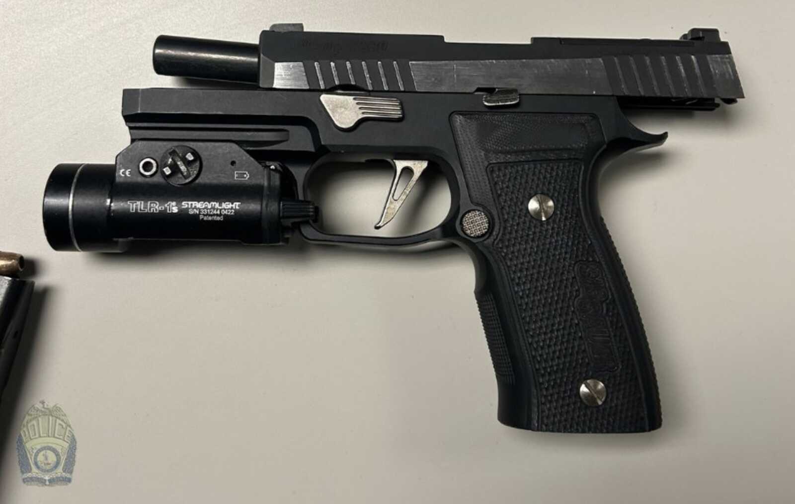 ACPD: Teen with drugs and stolen gun arrested after fight | ARLnow.com