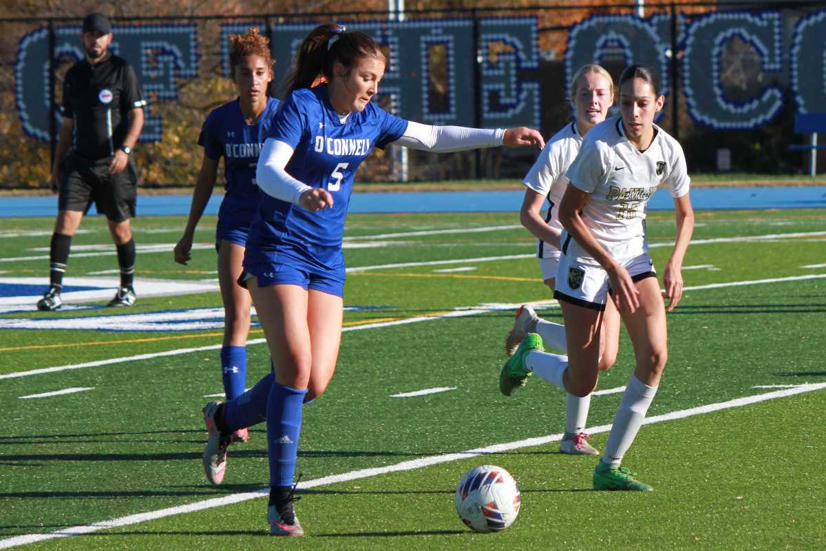 O'Connell girls soccer team wins state invitational crown on home