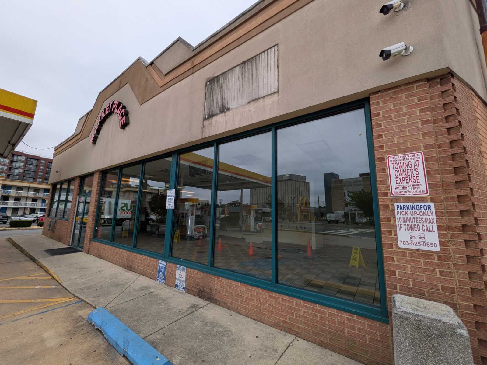 Dunkin' closes on Columbia Pike, leaving a void at gas station