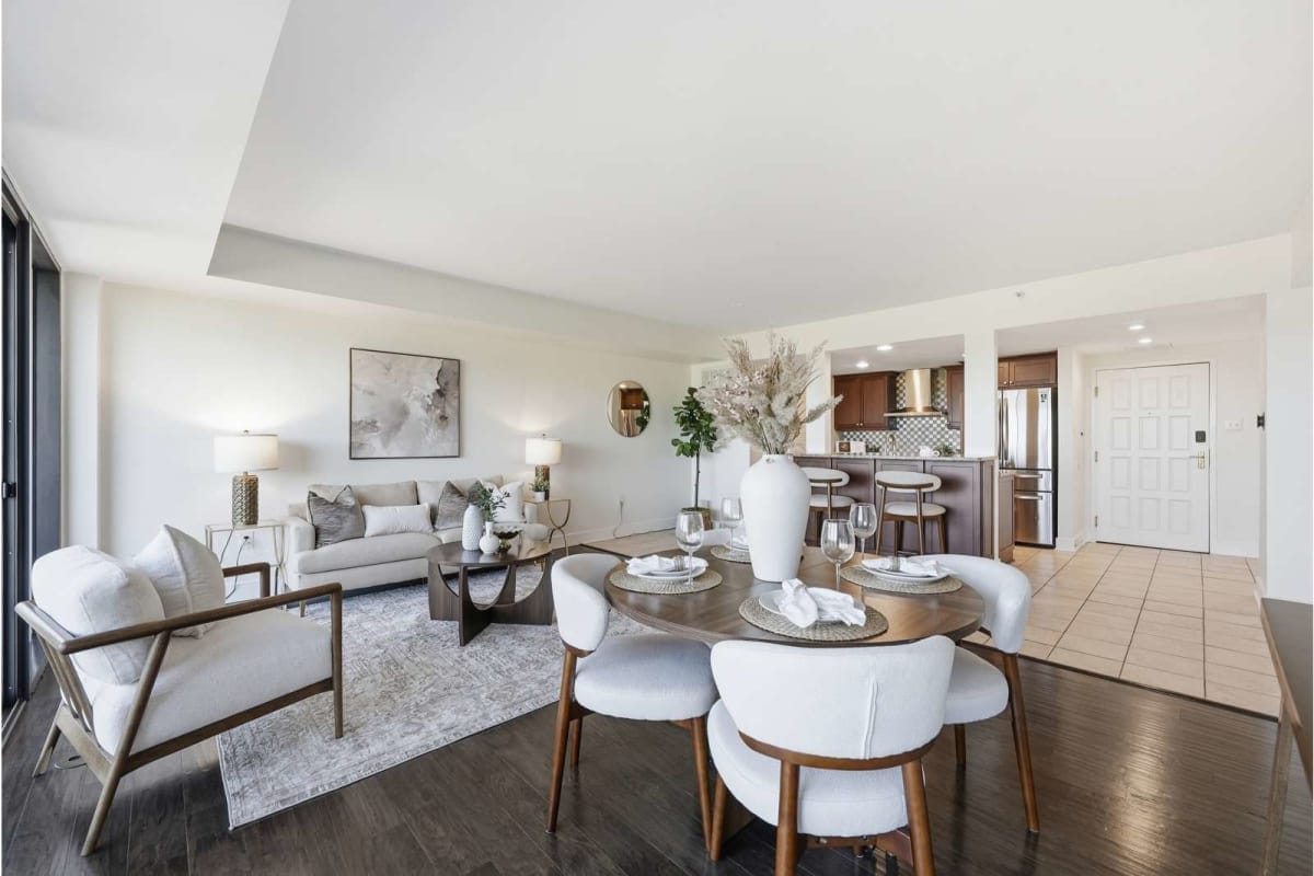 1530 Key Blvd #520