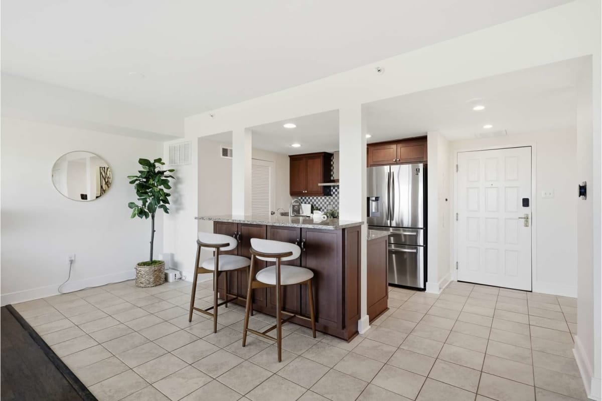 1530 Key Blvd #520