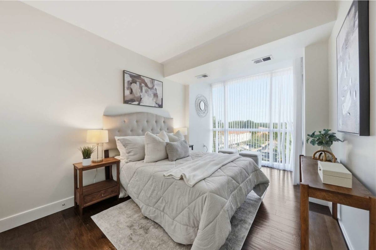 1530 Key Blvd #520