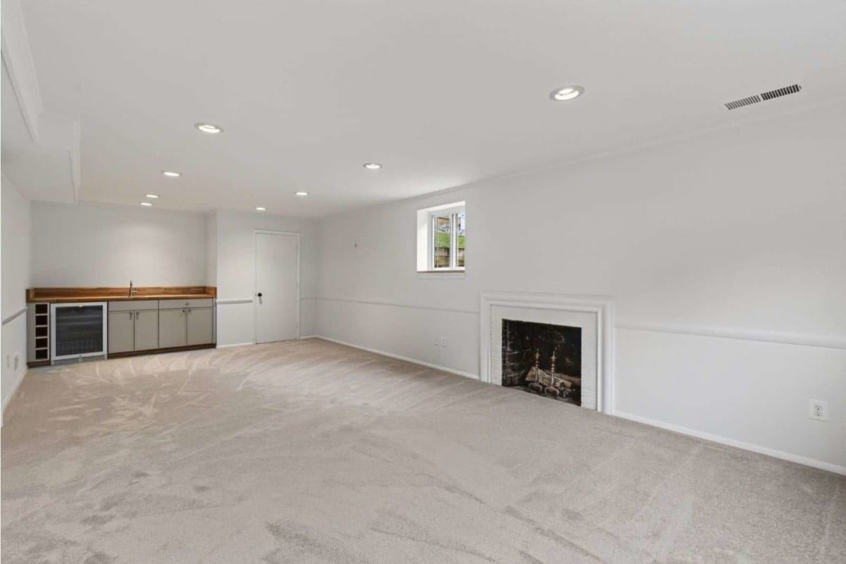 963 N. Rochester Street